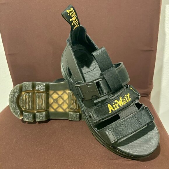 DR MARTENS AIRWAIR SANDALS LEATHER PEARSON SZ 5.5 TRACT OUTSOLE TOUGH ICONIC - Picture 15 of 16